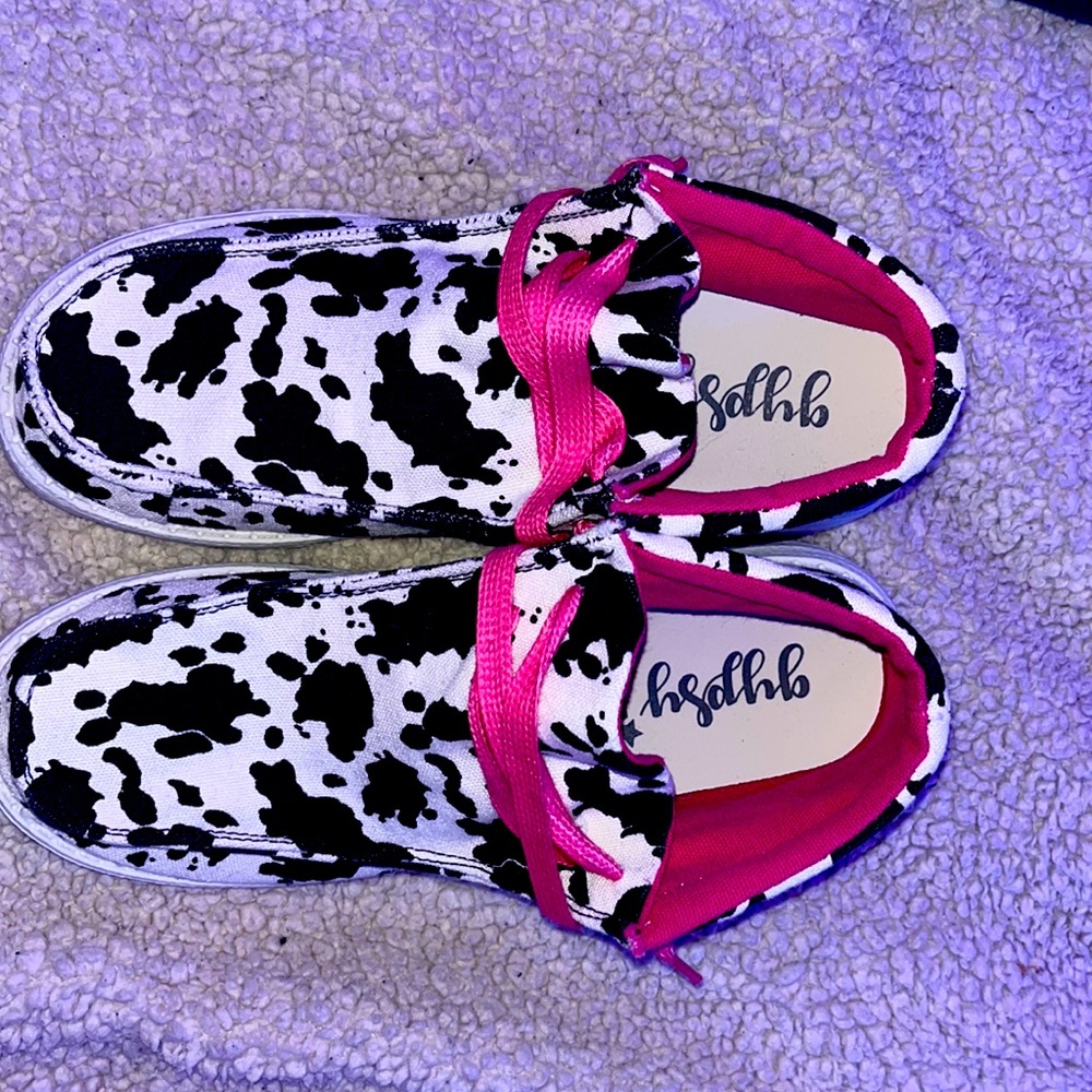 Southern Grit Cow print sneakers:                never been worn~